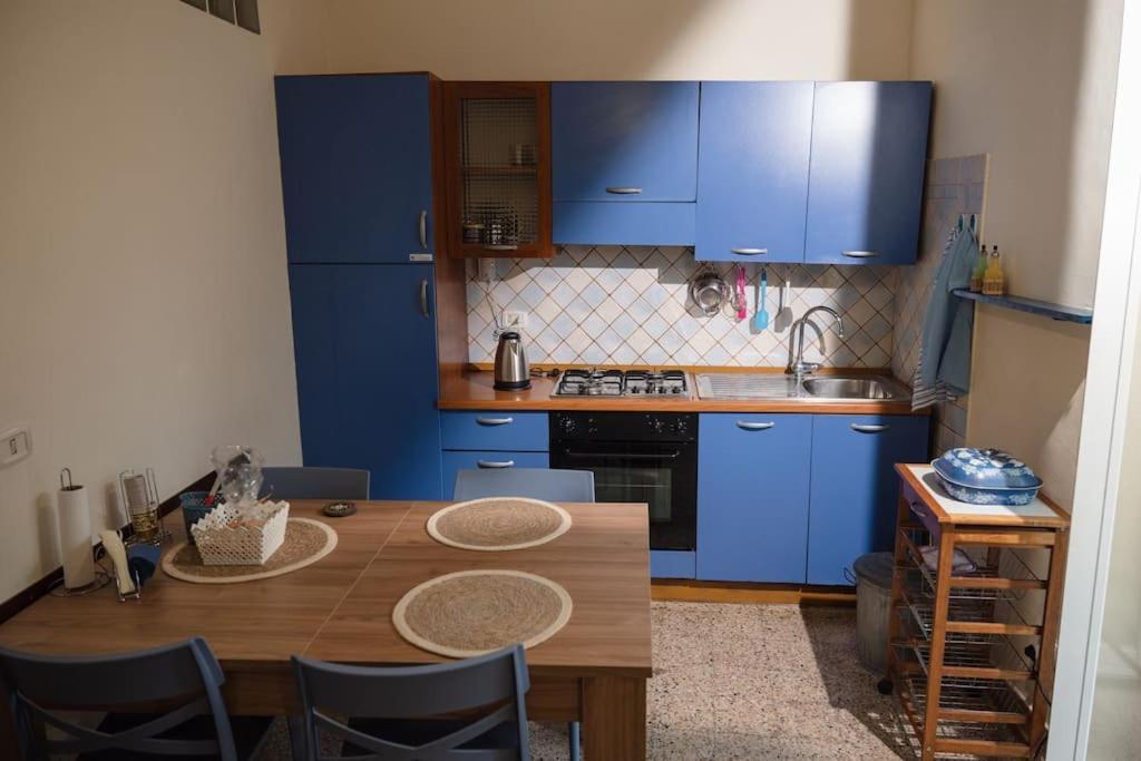 Two-Room Apt. Under The Aqueduct'S Arch In Pigneto Rome Bagian luar foto